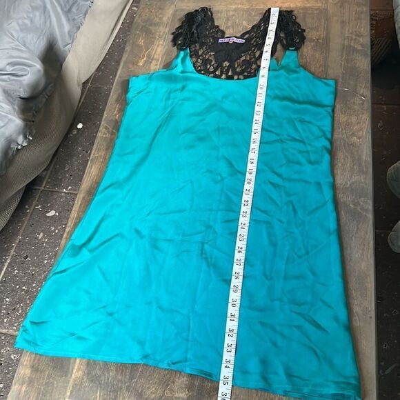 Sugar lips silk dress Sz-Medium - Picture 6 of 8